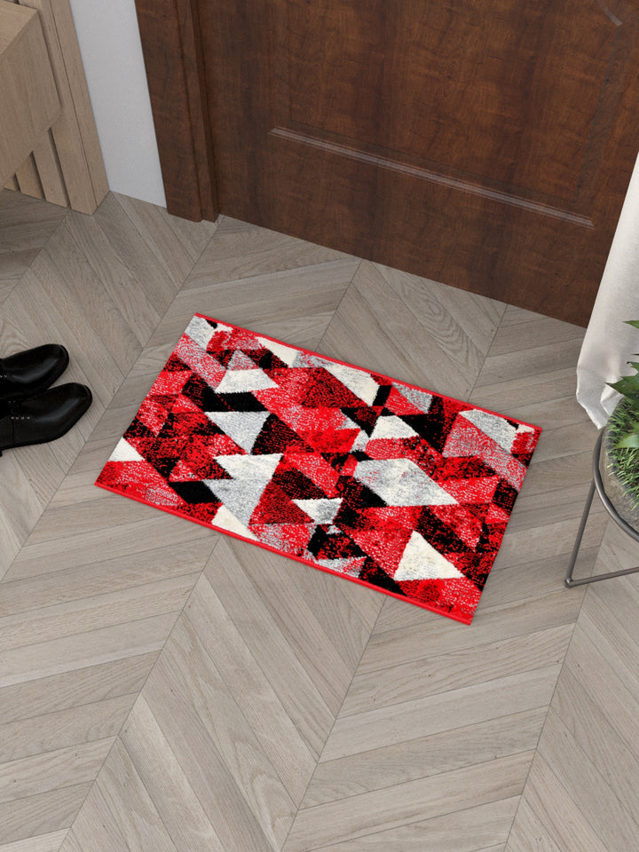 Doormat With Anti Skid Backing; 16x24 Inches; Red Black Triangles