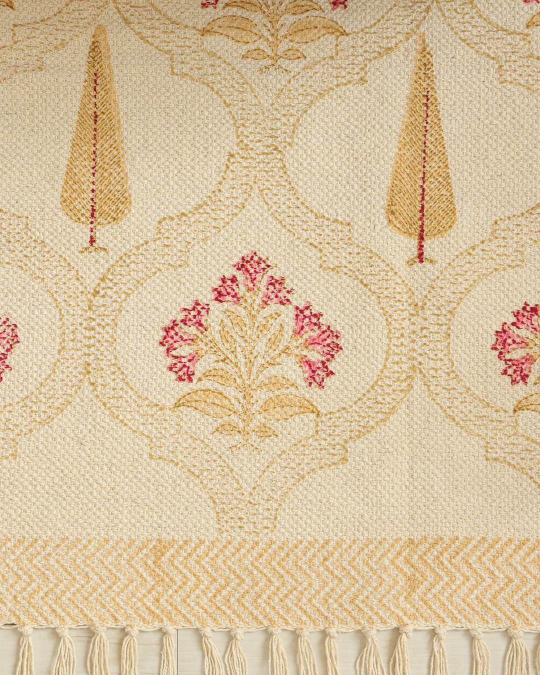 Hand Block Print Dari Carpet 4x6 Feet – Vintage Rose Beige Rug with Tassels