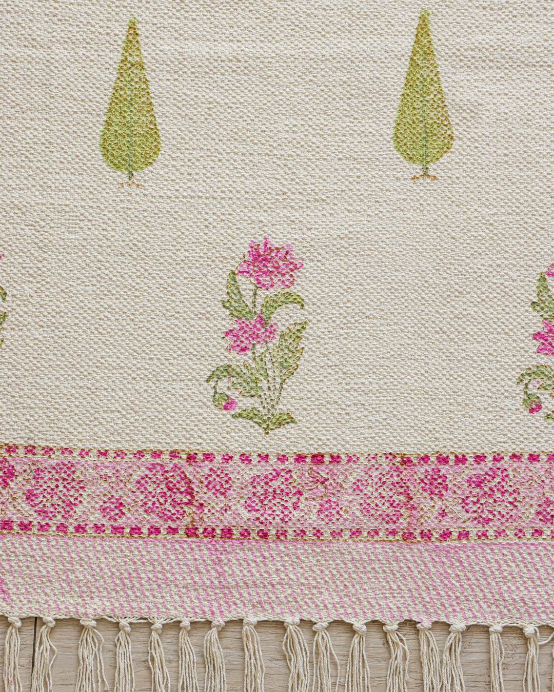 Hand Block Print Dari Carpet 4x6 Feet – Blush Pink Rug with Tassels