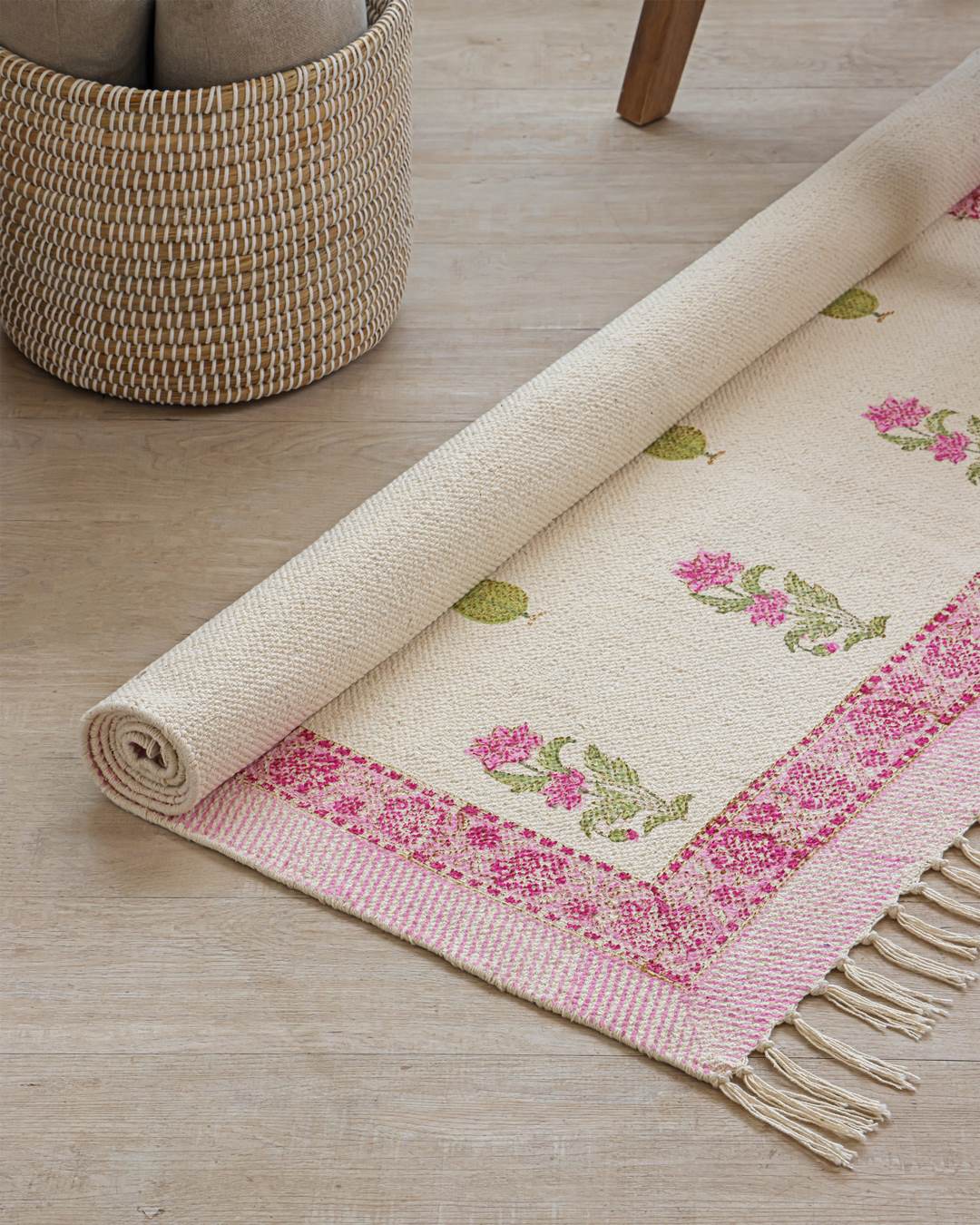 Hand Block Print Dari Carpet 4x6 Feet – Blush Pink Rug with Tassels