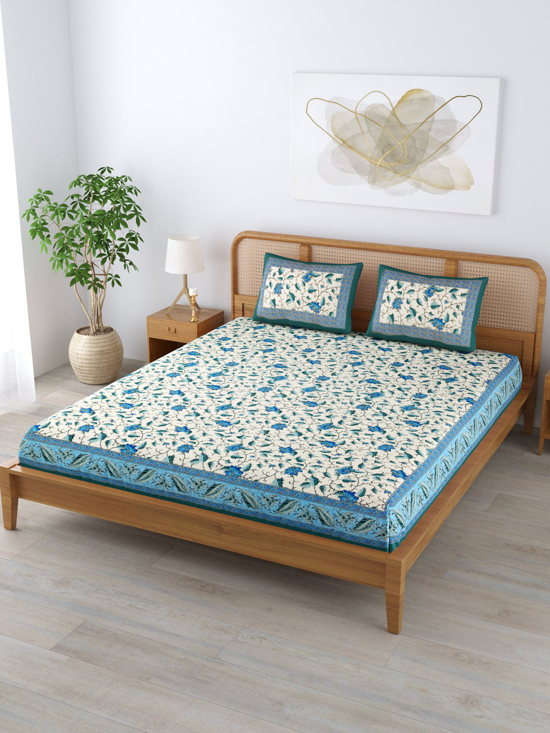 Cotton 220TC King Size Bedsheet With 2 Pillow Covers; Blue Flowers & Blue Leaves
