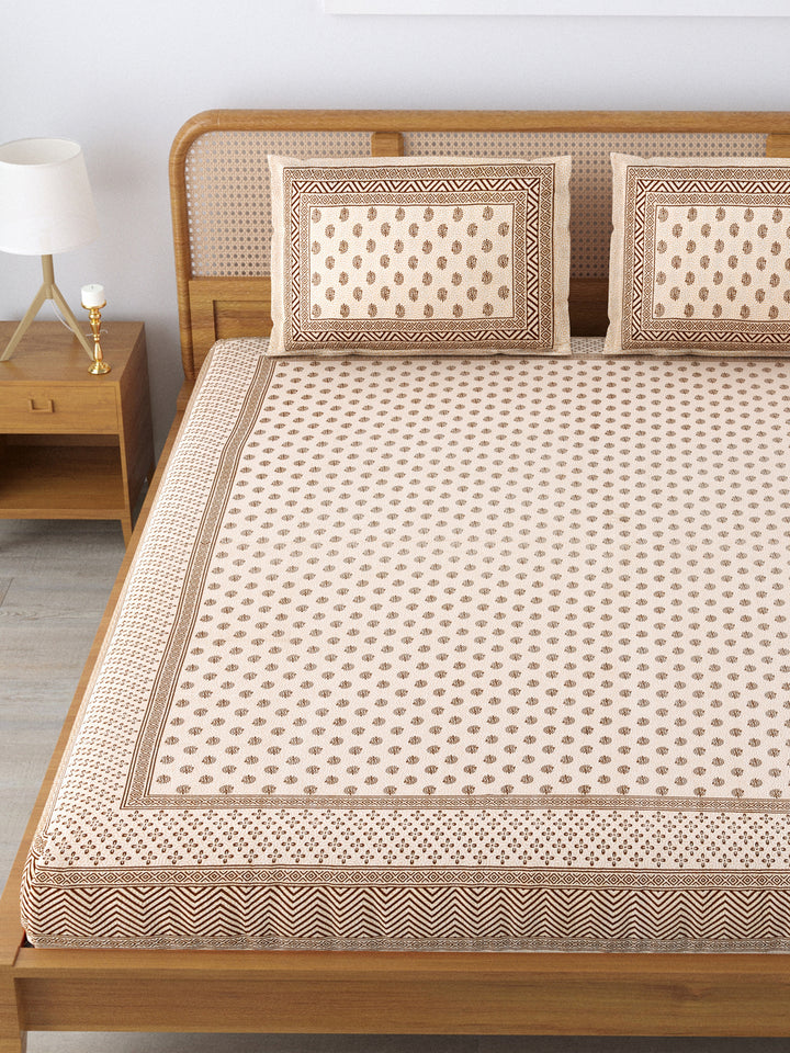 Cotton 210TC King Size Bedsheet With 2 Pillow Covers; Brown Motif
