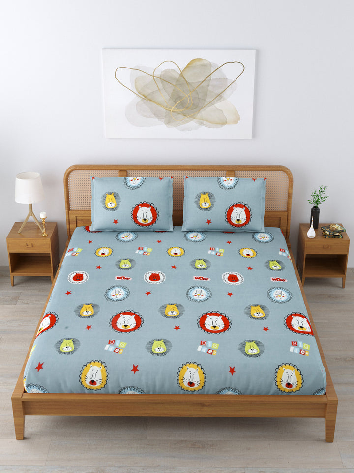 Fitted King Size Bedsheet With 2 Pillow Covers; Animal Face On Grey