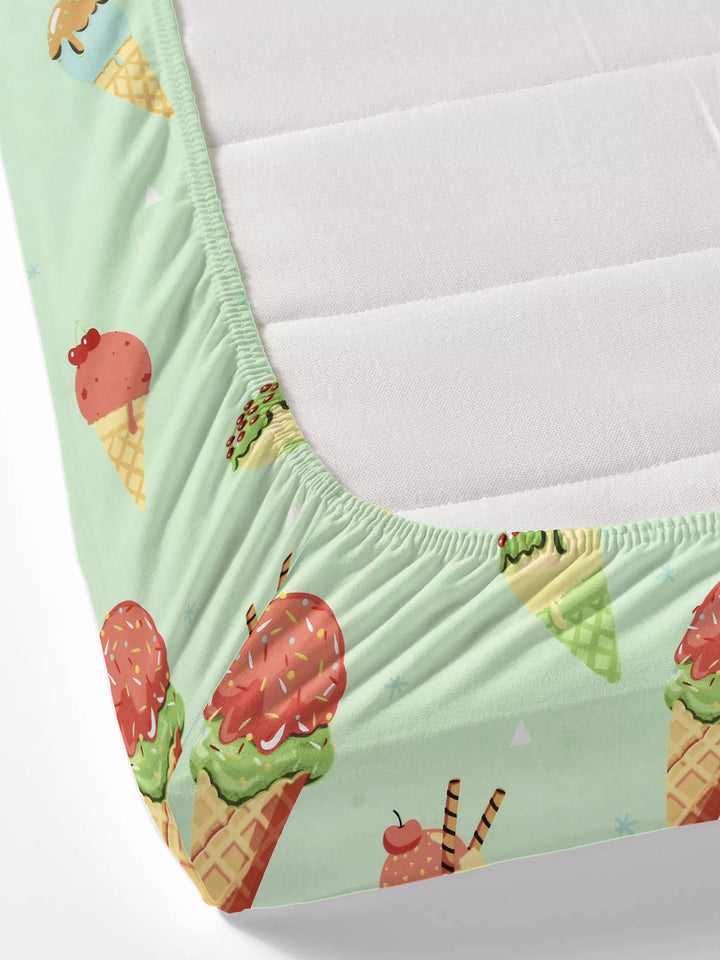 Fitted King Size Bedsheet With 2 Pillow Covers; Ice Cream Cones